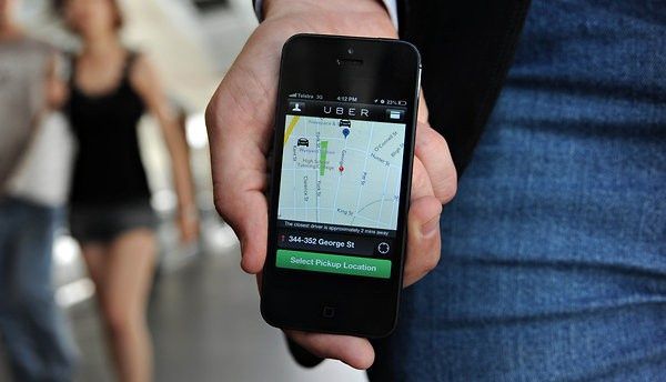 Uber przegrał z taksówkarzami w sądzie we Frankfurcie