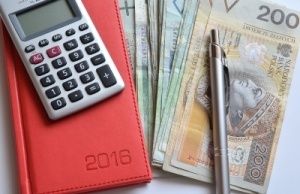 Ekspert Chwilowo.pl radzi: kredyt czy pożyczka?