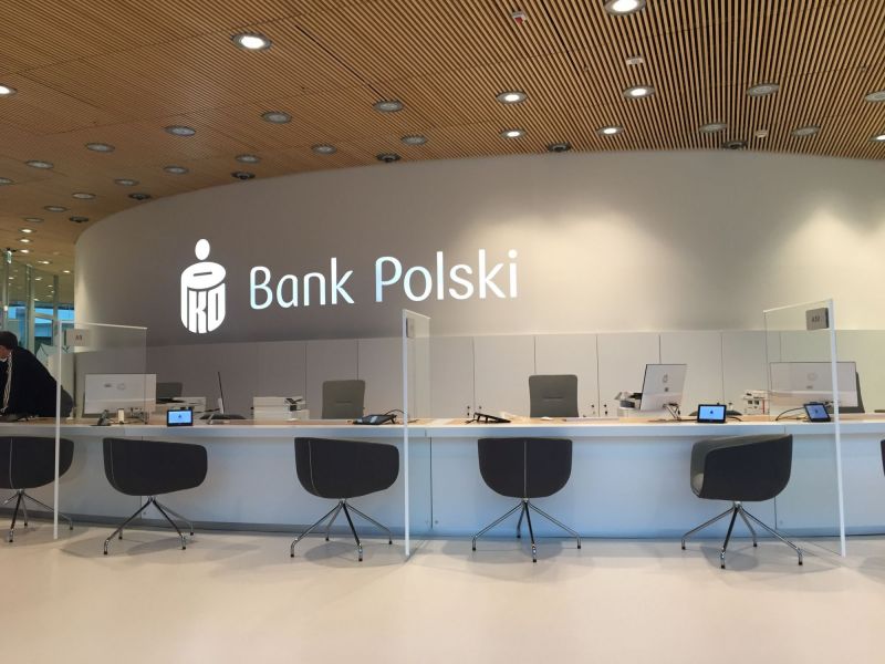 Nanovo Work Station w wybranych oddziałach PKO Banku Polskiego