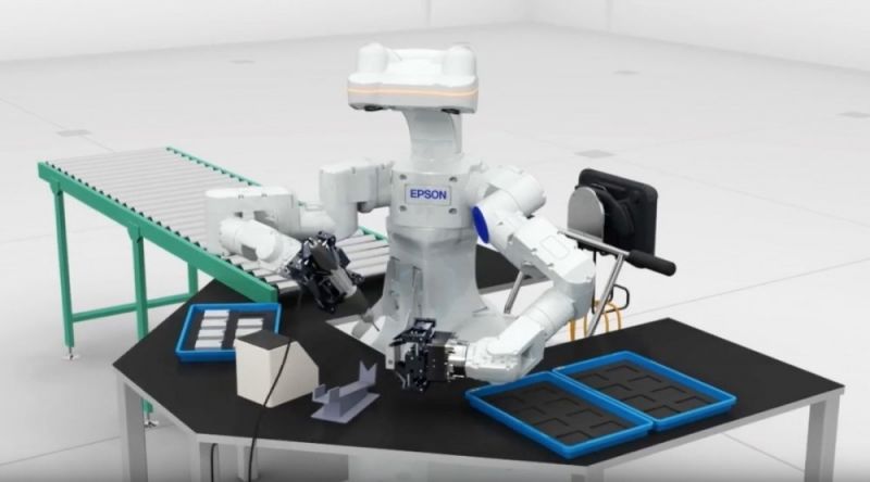Inteligentny robot o „ludzkich dłoniach” zrewolucjonizuje produkcję elektroniki? (wideo)