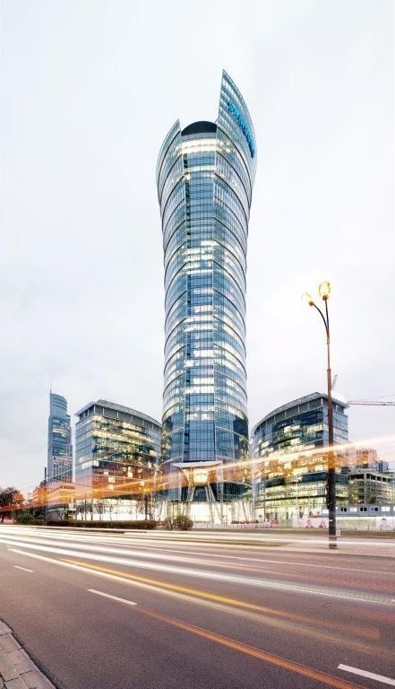 Wieżowiec Warsaw Spire najlepszym biurowcem na świecie (wideo)