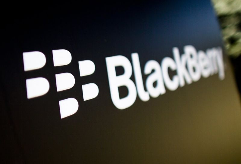Akcje BlackBerry poszybowały w górę dzięki kont(r)aktom z Departamentem Obrony USA