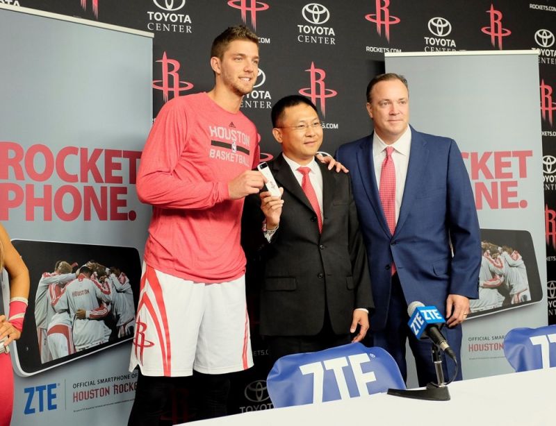 ZTE ogłasza partnerstwo z drużyną NBA Houston Rockets