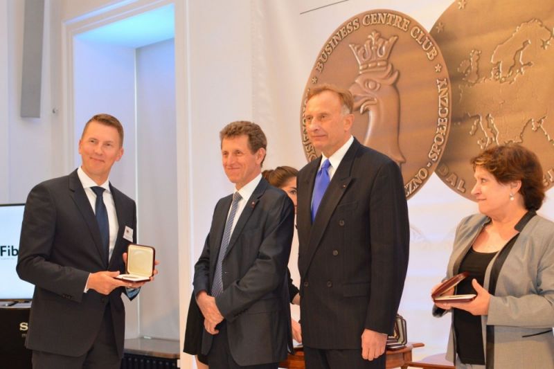 Dobra passa Grupy Tubądzin - kolejna nagroda za wysoką jakość produktów