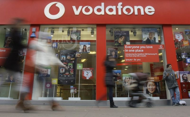 Hakerzy ''przejrzeli'' sobie 2 mln kont użytkowników Vodafone w Niemczech
