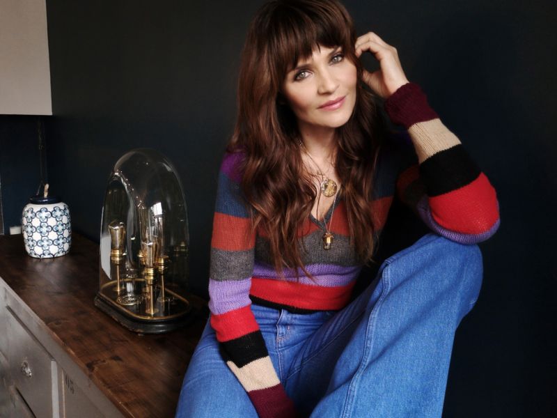 Helena Christiansen dołącza do Huawei w kampanii nowych smartfonów serii P