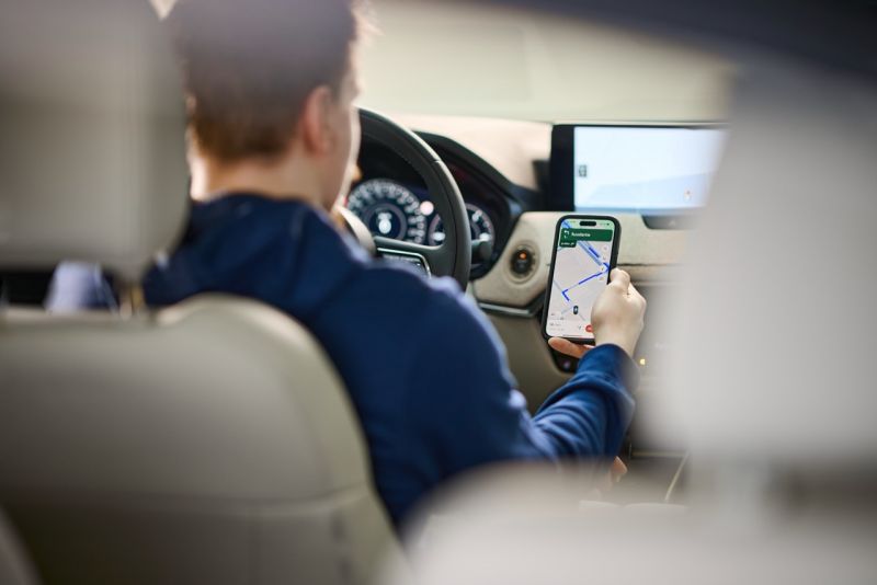 Dealerzy zyskują, kierowcy oszczędzają czas. Flovi uruchamia przejazdy serwisowe