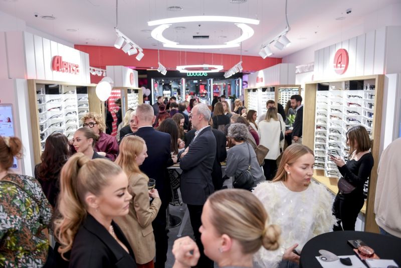 Oficjalne otwarcie nowego salonu marki Alensa - jednego z europejskich liderów w branży optycznej
