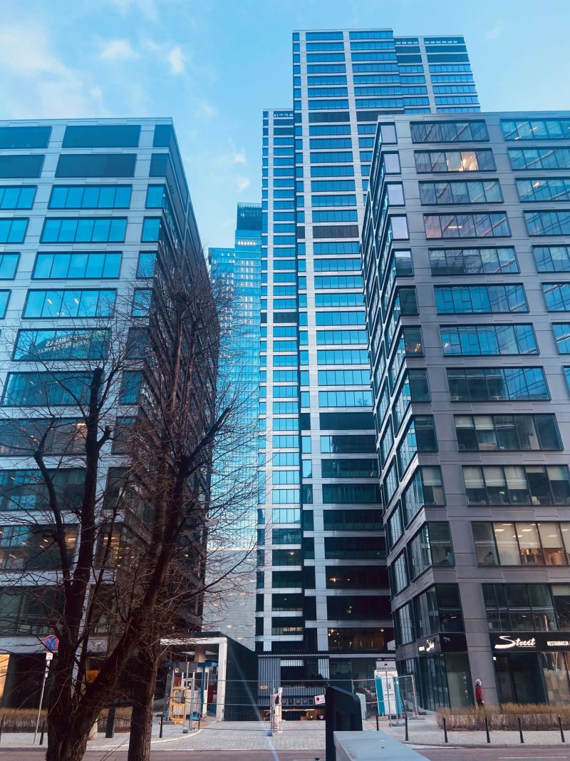 Biura wracają do gry