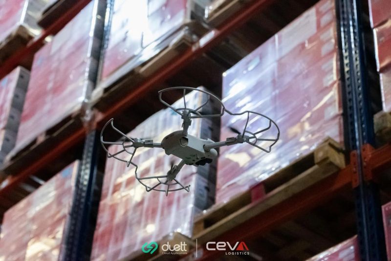 AI i drony rewolucjonizują zarządzanie zapasami w magazynach – nowy projekt CEVA Logistics