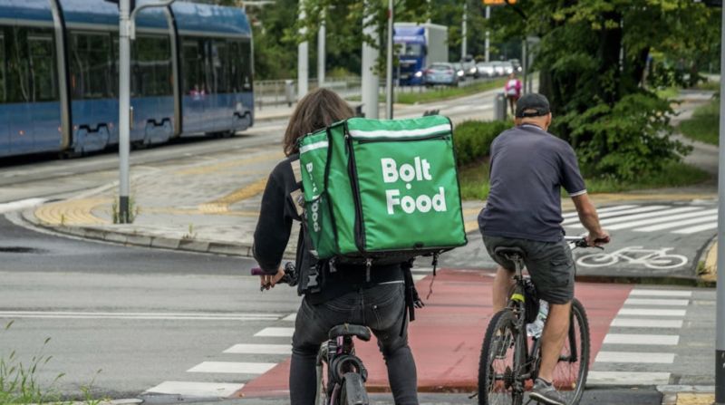 Małomiasteczkowy hype na zamawianie jedzenia do domu?