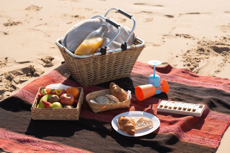 Podróżować i nie zwariować – jak zadbać o zdrową dietę w czasie wakacji?