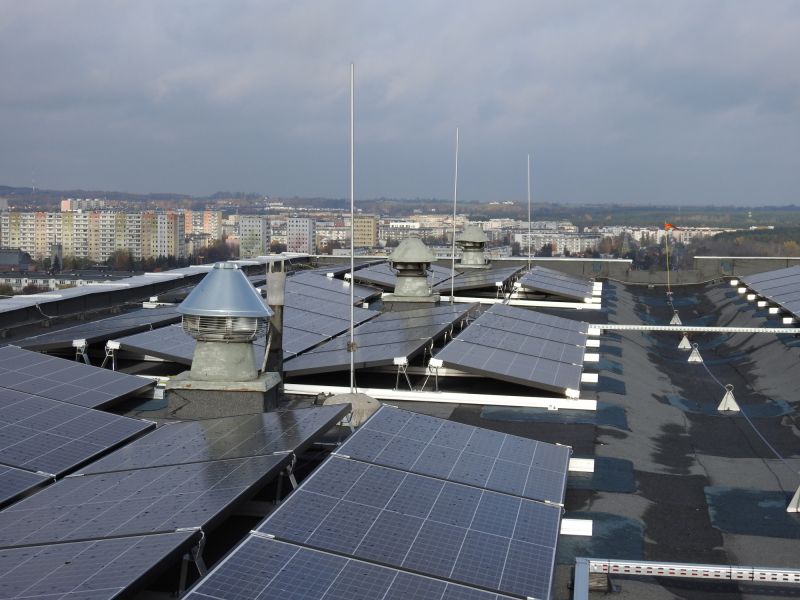 Miejska elektrownia słoneczna w Poznaniu oddana do użytku