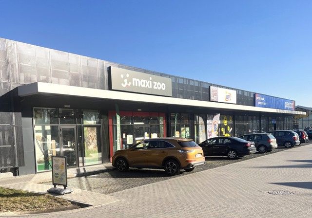 Scallier sprzedaje kolejny obiekt handlowy