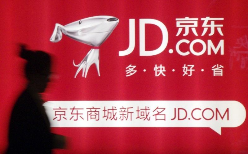Tencent kupuje 15% udziałów w JD.Com za 214,7 mln USD