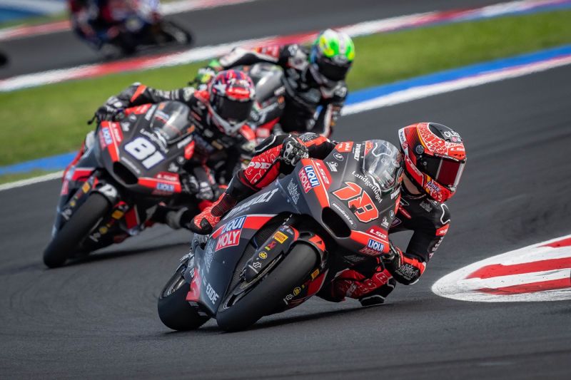 Exide wspiera zespół LIQUI MOLY Dynavolt Intact GP w walce o mistrzostwo Moto2