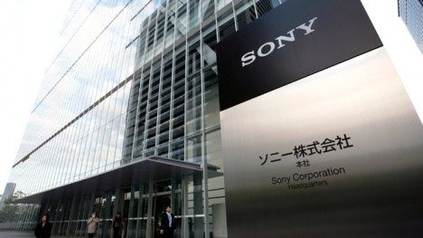 Sony sprzedaje więcej smartfonów, ale notuje spadek popytu na aparaty fotograficzne i komputery