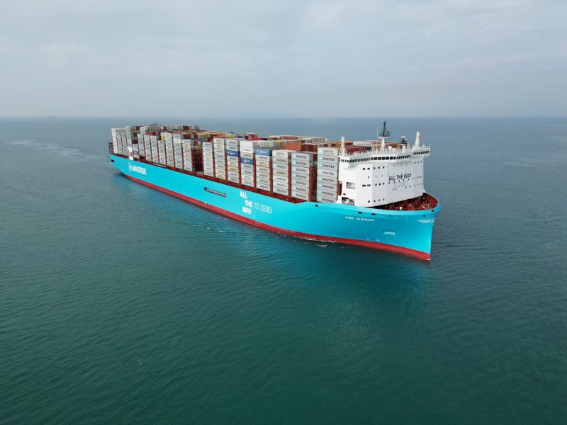 Epson i Maersk redukują emisję CO2e w transporcie morskim