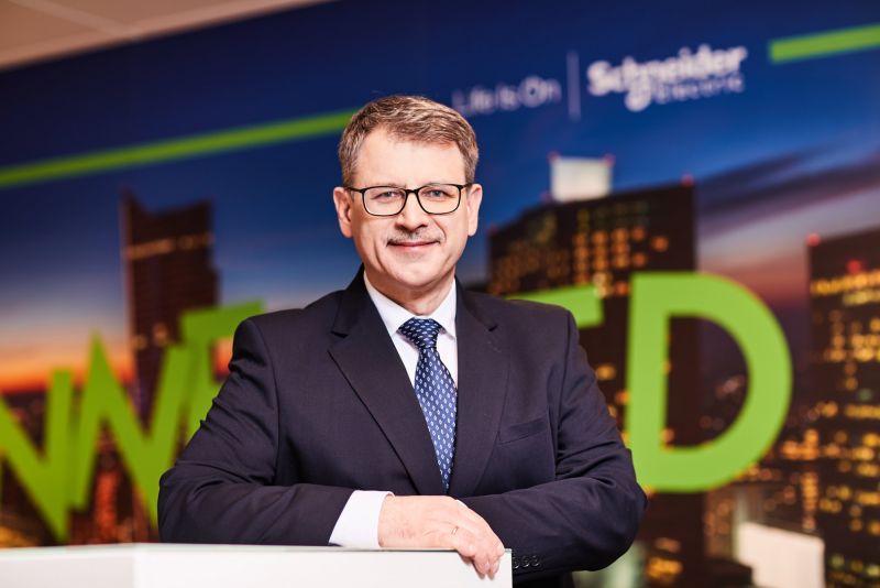 Wojciech Świątek obejmuje rolę dyrektora ds. zrównoważonego rozwoju w Schneider Electric