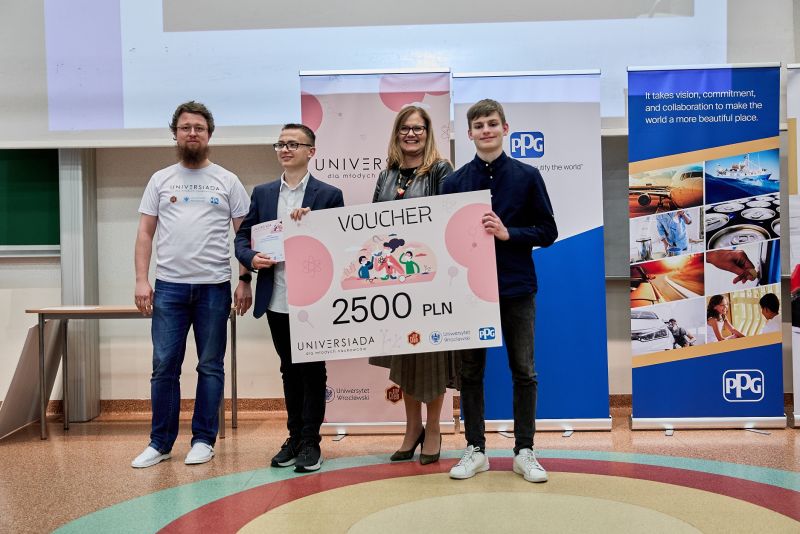 Znamy wyniki drugiej edycji Universiady – główna nagroda dla młodych naukowców ze SP nr 8 w Oławie